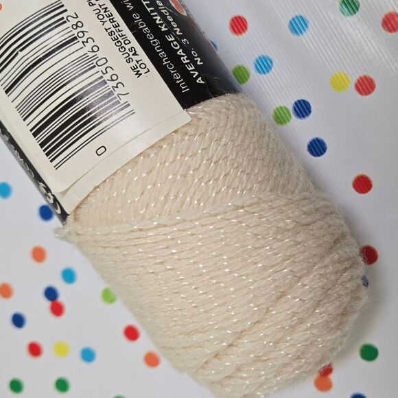 VINTAGE RED HEART WINTUK POMPADOUR YARN EGGSHELL - Picture 7 of 9